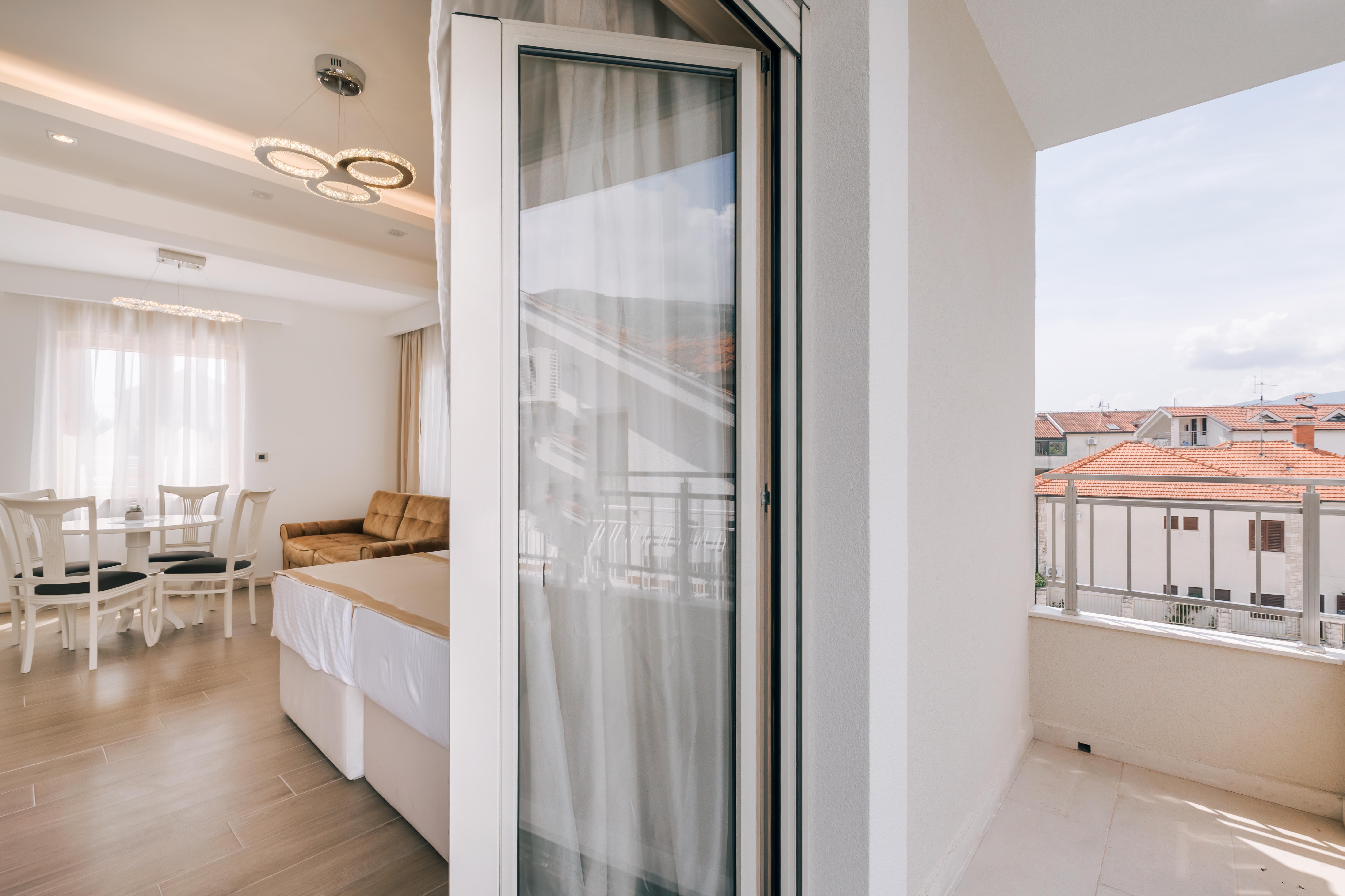 Splendido Mb Apartments Tivat Eksteriør billede
