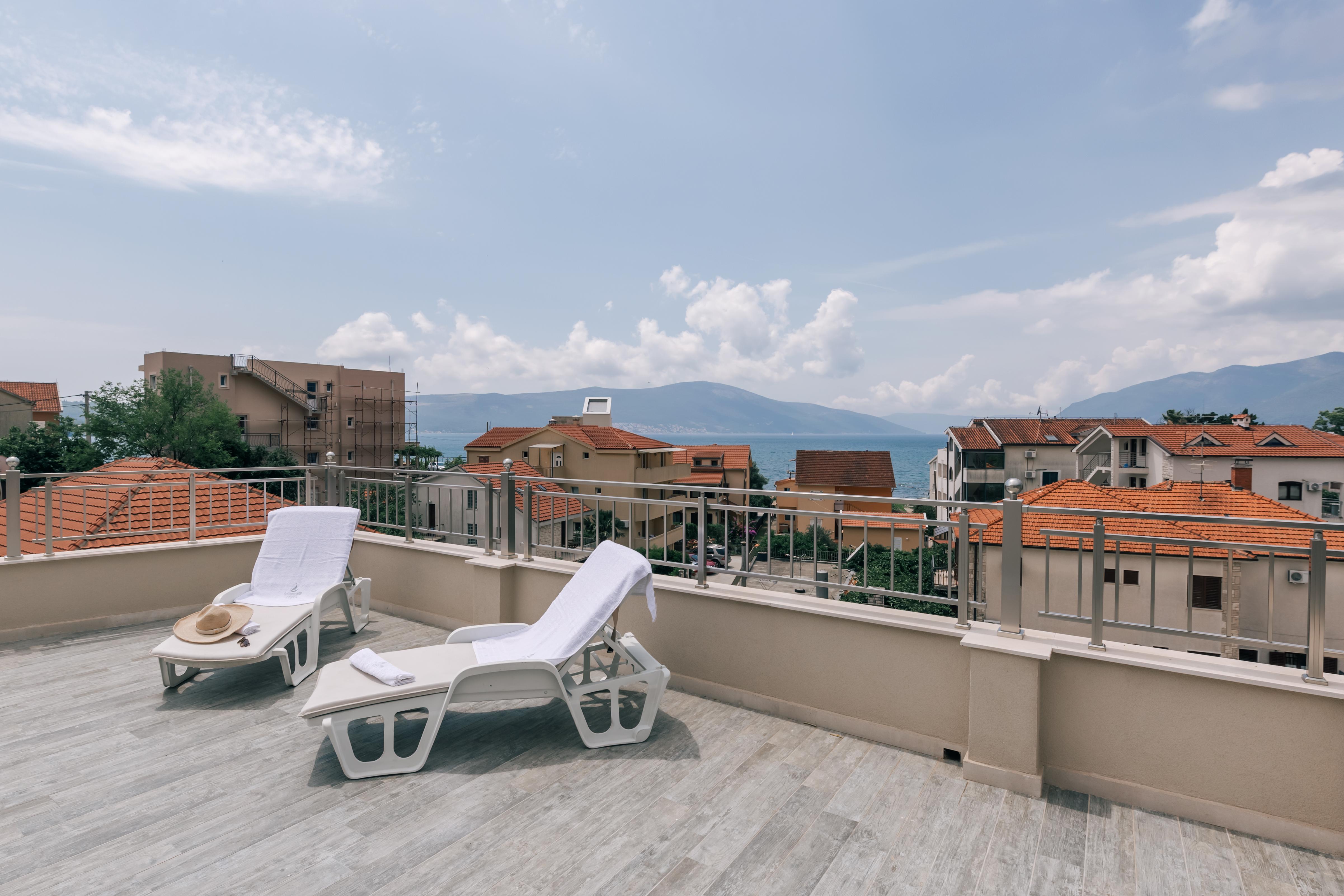 Splendido Mb Apartments Tivat Eksteriør billede